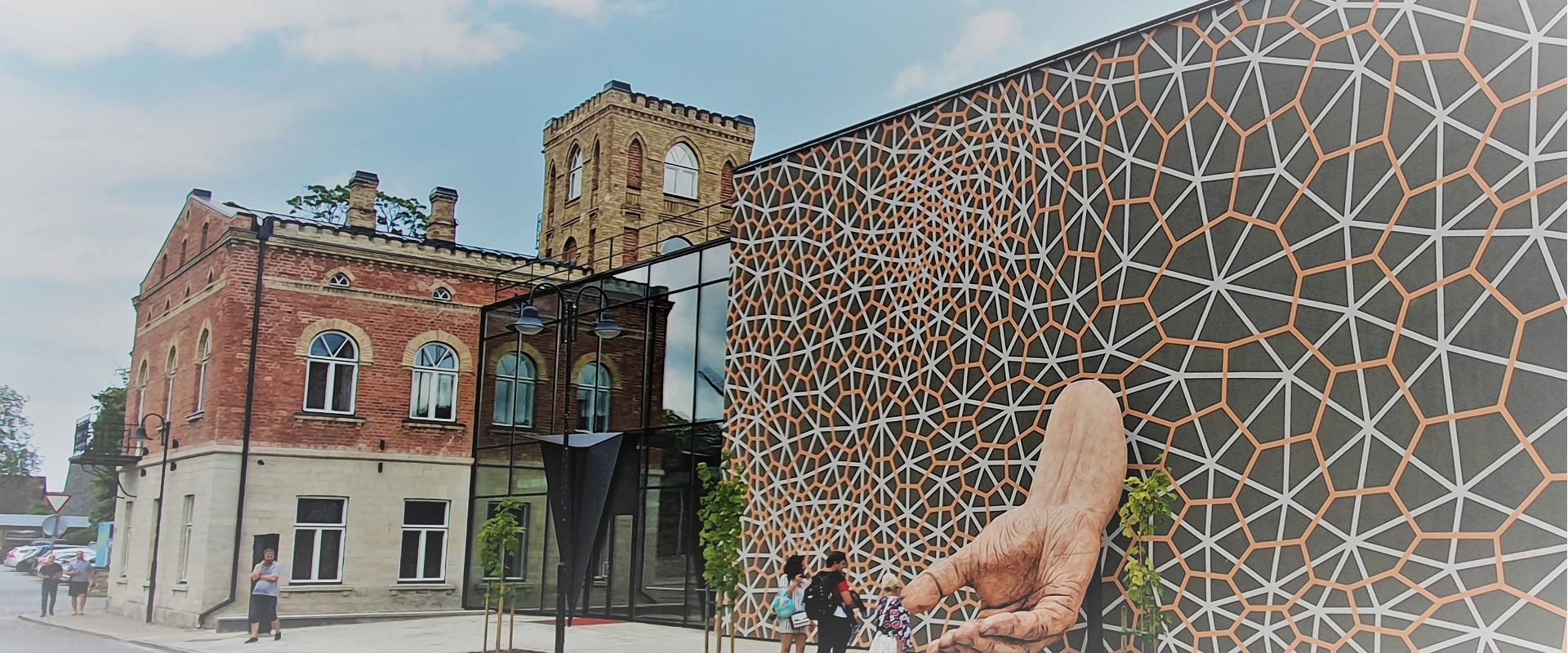 Thule offers protection from the winds! The exhibitions of the Alternative History Museum of Thule Koda introduce the world-historical role of Saarema